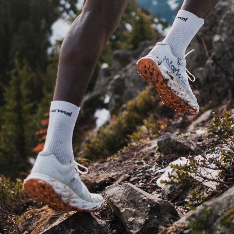 NNormal: Zapatos para Trail Running, ropa y accesorios para senderismo y  trekking Honduras