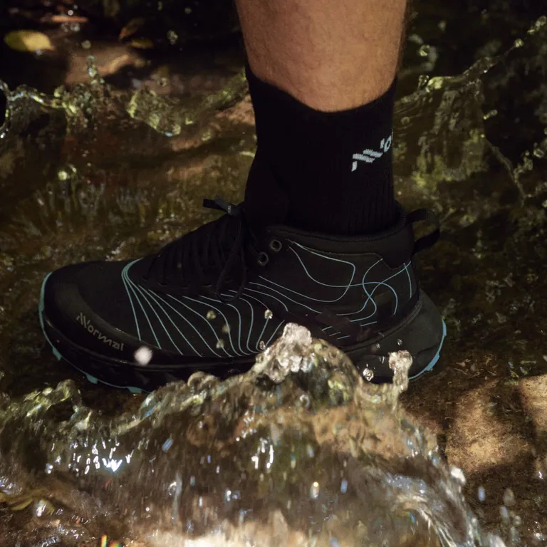 Tomir Waterproof vs. Tomir: what should you use them for Tomir Waterproof vs. Tomir: what should you use them for